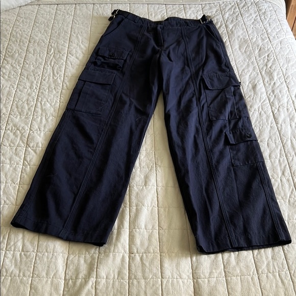 Moon River Navy Cargo Pants - Picture 2 of 11